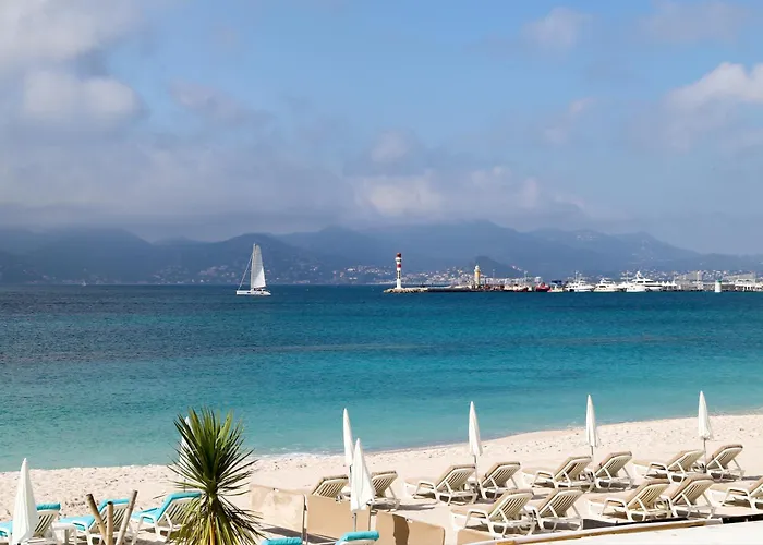 Hello Cote D'azur - Spacieux 2 Pieces Au Calme A 5 Min Des Plages * Antibes